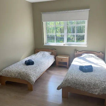 Kopli Puhkemaja Saaremaal * Kasti (Saaremaa)