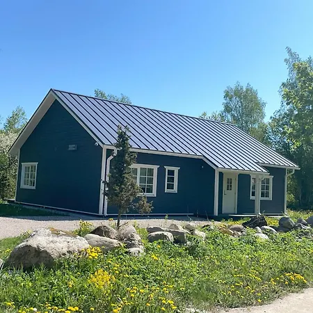 Kopli Puhkemaja Saaremaal * Kasti (Saaremaa)